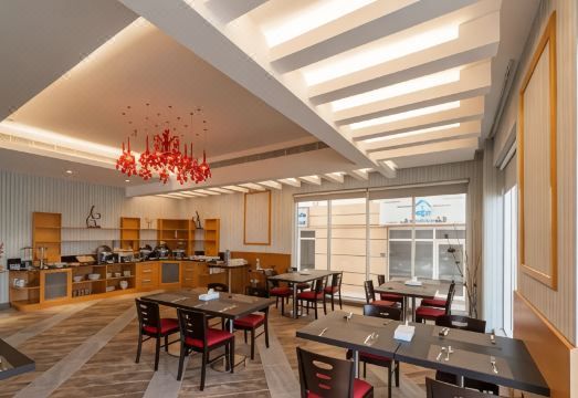 Sama Muscat Hotel Hotel Overview