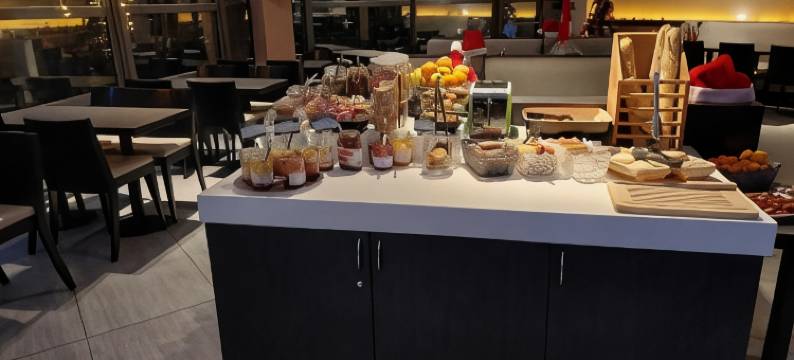 鲁昂中心布里特酒店(Brit Hotel Confort Rouen Centre)图片