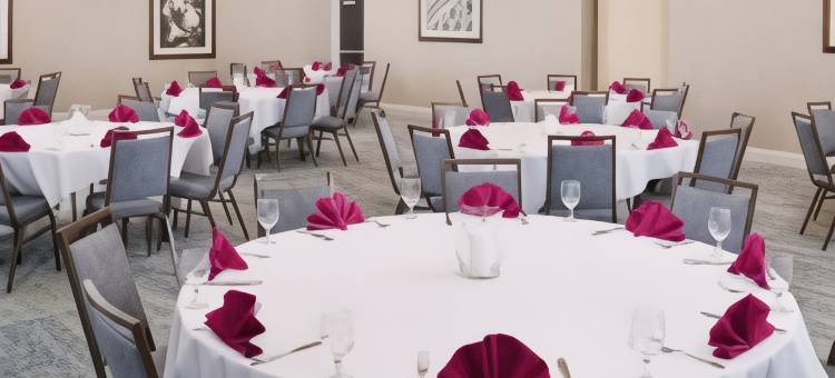 安阿伯万怡酒店(Courtyard by Marriott Ann Arbor)图片