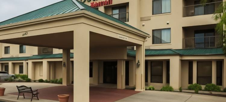 托皮卡万怡酒店(Courtyard Topeka)图片