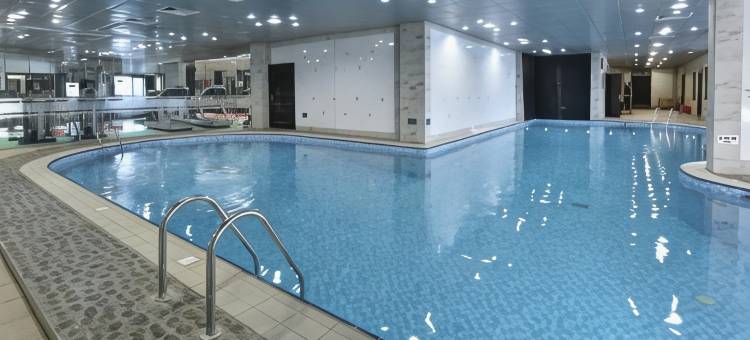 阿瓦利弗国际酒店(Awaliv International Hotel)图片