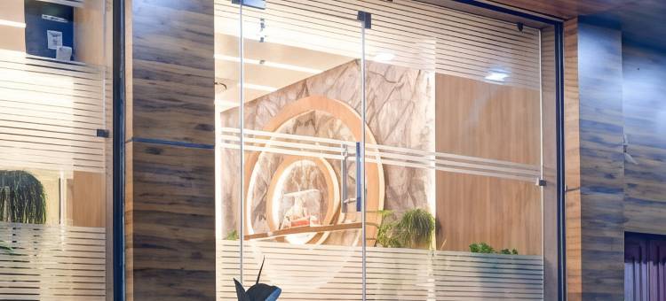 Super Townhouse Oak Bulbuli Neer图片