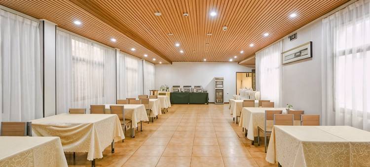 襄阳鑫源商务酒店(二汽悦活荟店)图片
