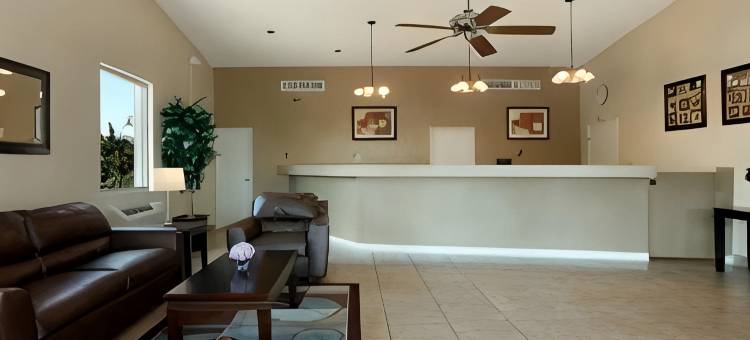 图森市中心会议中心速8酒店(Super 8 by Wyndham Tucson Downtown Convention Center)图片