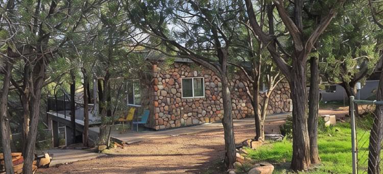 可通往河畔，安静，适合家庭且宠物友好。木屋，山谷内最佳山景(River Access, Quiet, Family and Pet Friendly. Best Mountain Views in the Valley)图片