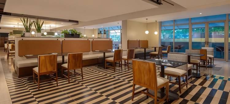 圣何塞萨瓦纳福朋喜来登酒店(Four Points by Sheraton San Jose Sabana)图片