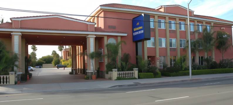 安纳海姆西智选假日酒店(Holiday Inn Express ANAHEIM WEST by IHG)图片