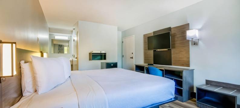 杰弗逊维尔城6号汽车旅馆-路易斯维尔(Motel 6 Jeffersonville, in - Louisville)图片