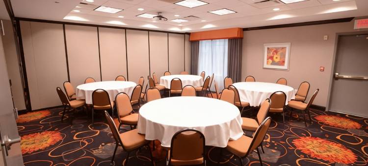 奥尔巴尼购物中心欢朋套房酒店(Hampton Inn & Suites Albany at Albany Mall)图片