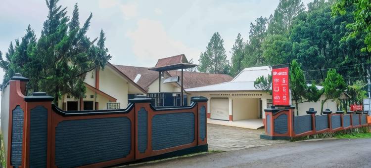 红多兹酒店-近巴都拉登洛卡维萨塔2号(RedDoorz Near Lokawisata Baturaden 2)图片