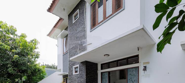 卡拉瓦奇塔曼佩尔马塔蒂加米特拉RedDoorz(Karawaci Taman Permata Tiga RedPartner)图片