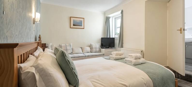 罗文树乡村酒店(The Rowan Tree Country Hotel)图片