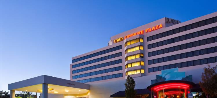 Crowne Plaza 奥本希尔斯(Crowne Plaza Auburn Hills)图片