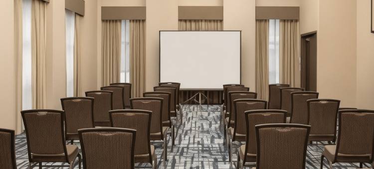 阿尔普哈雷塔欢朋套房酒店(Hampton Inn & Suites Alpharetta)图片