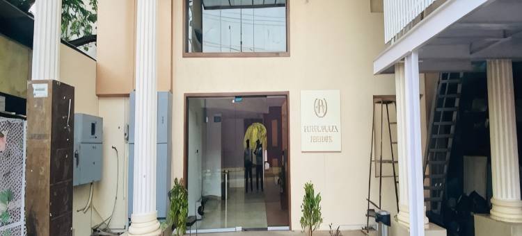高地广场酒店(Hotel Plaza Heights by Rak Rooms, Mangaluru)图片