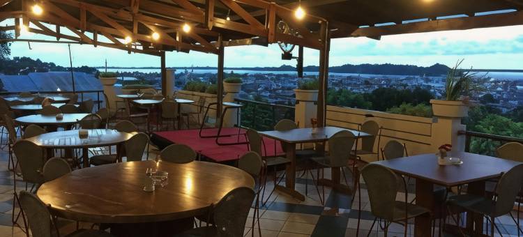 萨特里亚维萨塔酒店(Hotel Satria Wisata)图片