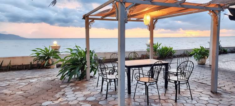 纳塔亚圆屋珊瑚湾度假村(Nataya Round House Coral Bay Resort)图片