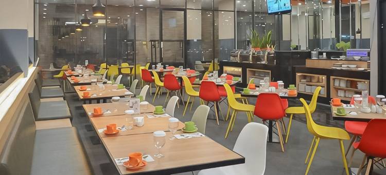 穆蒂亚拉米特拉红门酒店(Hotel Mutiara Padang Sidimpuan Mitra RedDoorz)图片