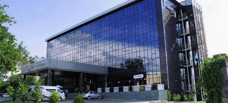 希姆肯特希尔顿逸林酒店(DoubleTree by Hilton Shymkent)图片