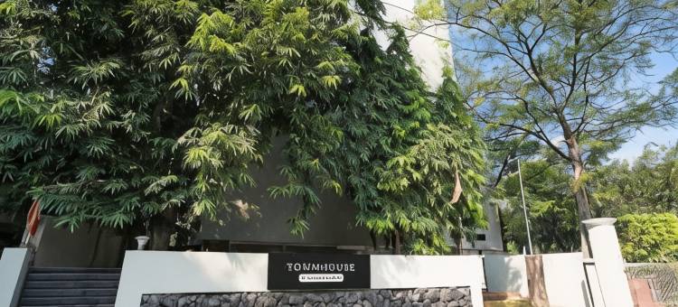 Super Townhouse Central Bazar Road Ramdaspeth图片