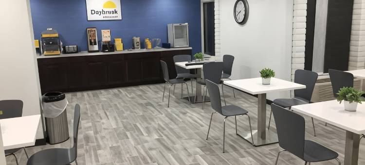 辛辛那提北温德姆戴斯套房酒店(Days Inn & Suites by Wyndham Cincinnati North)图片