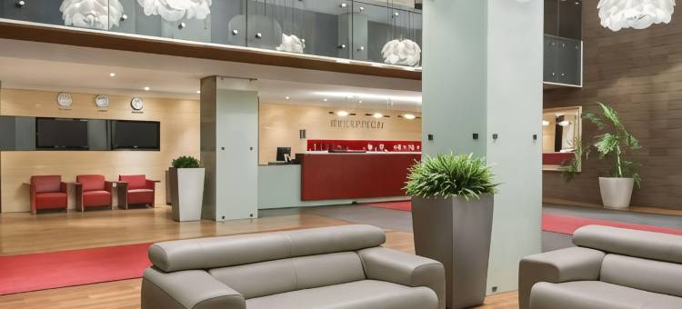 锡比乌华美达温德姆酒店(Ramada by Wyndham Sibiu)图片