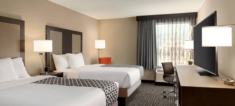 圣路易斯66号公路拉昆塔温德姆套房酒店(La Quinta Inn & Suites by Wyndham St Louis Route 66)图片