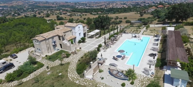 维拉圣安杰洛别墅(Villa Sant'Angelo)图片