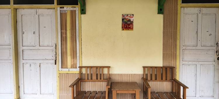 卡朗劳特萨扬赫朗酒店(Penginapan Karanglaut Sayangheulang)图片