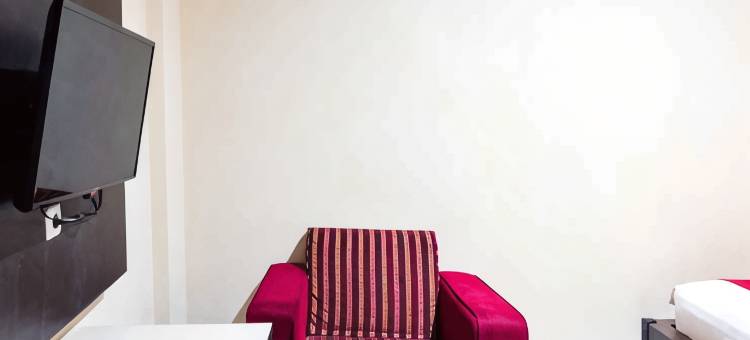 红多兹酒店@帕卢加查马达(RedDoorz @ Hotel Gajah Mada Palu)图片