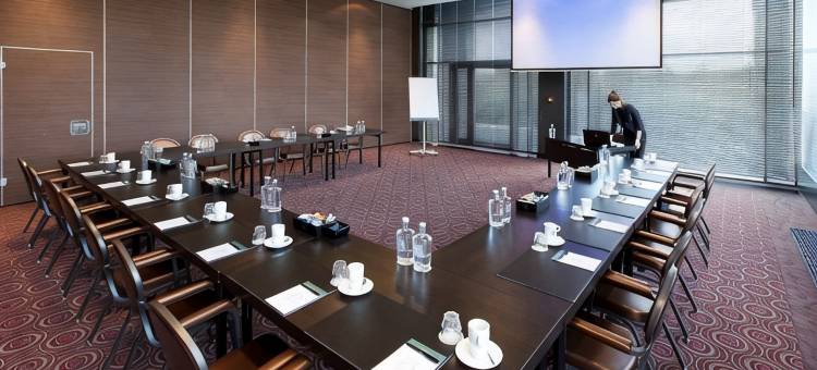 范德瓦尔克机场酒店(Van der Valk Hotel Düsseldorf)图片