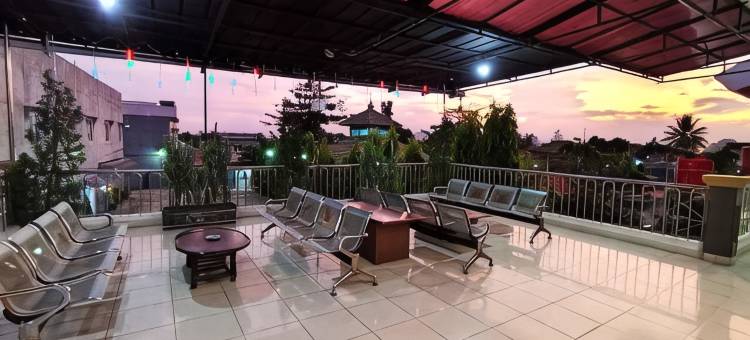 彭吉那潘塞姆佛尼旅馆(Penginapan Symfoni House)图片