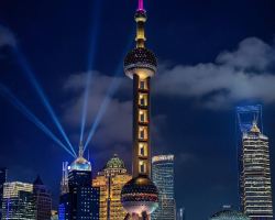 上海國際光影節浦東分會場登場！光影秀夜遊點亮文旅盛宴