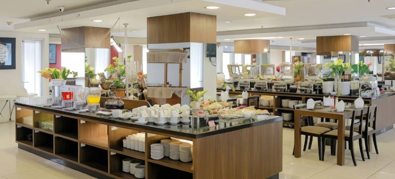 古纳旺萨曼雅尔酒店(Hotel Gunawangsa Manyar)图片