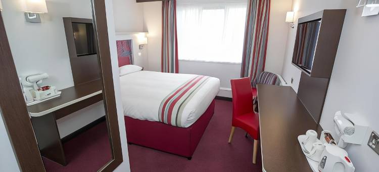 米尔顿凯恩斯温德姆华美达酒店(Ramada by Wyndham Milton Keynes)图片