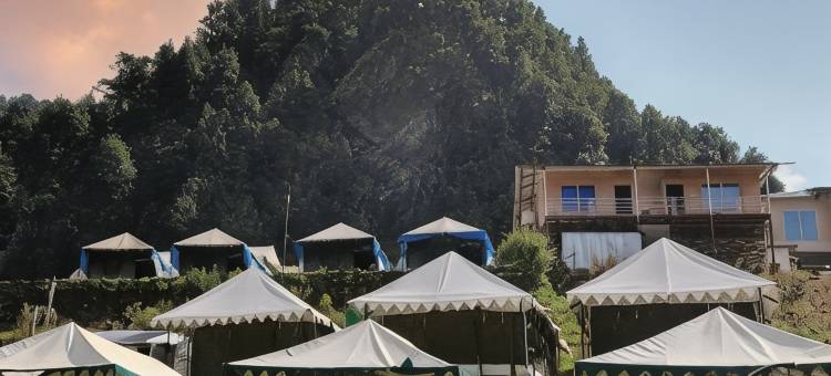 楚普塔河畔营地(River side camp chopta)图片