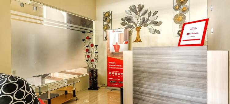 红多兹伊斯兰酒店-泗水科尔托梅南加尔(RedDoorz Syariah @ Kertomenanggal Surabaya)图片