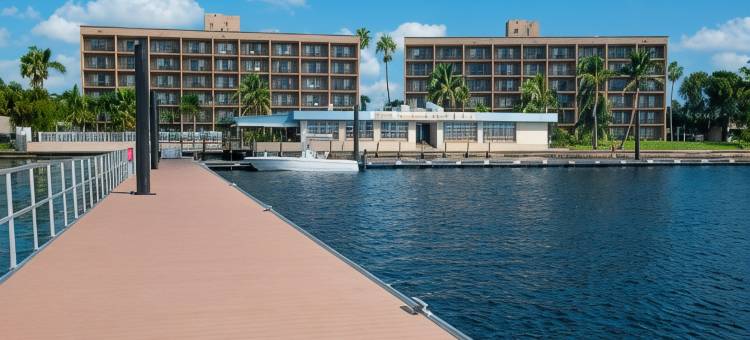 迈尔斯堡河滨贝斯特韦斯特酒店(Best Western Fort Myers Waterfront)图片