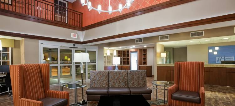 Holiday Inn Express & Suites ST。云(Holiday Inn Express & Suites ST. Cloud)图片