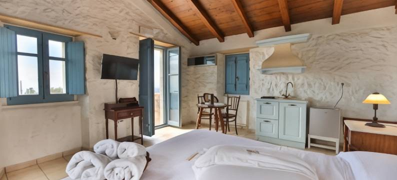 石头套房Lithos(Lithos Stone Suites)图片