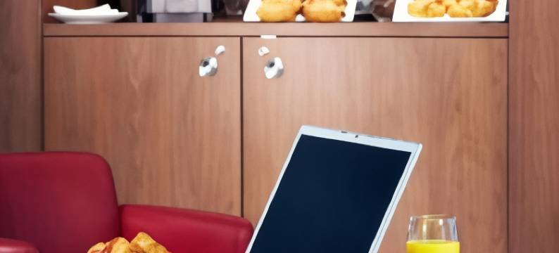 康铂巴黎西沙维尔酒店(Campanile Paris Ouest - Chaville)图片