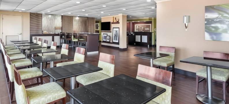 印第安纳波利斯东北卡斯尔顿欢朋酒店(Hampton Inn Indianapolis-N.E./Castleton)图片