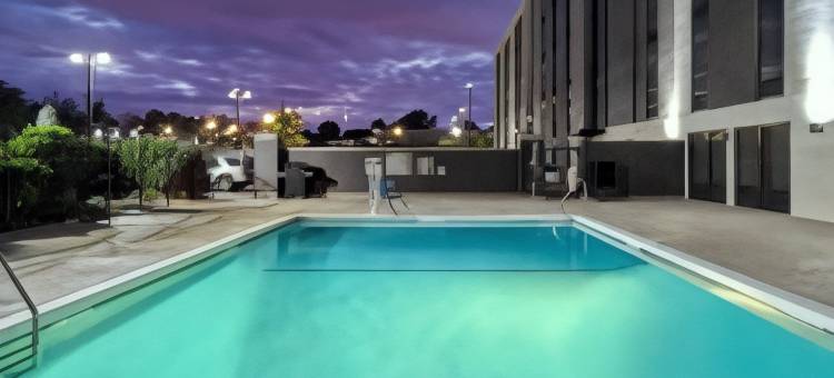 密苏里圣路易斯机场希尔顿逸林酒店(DoubleTree by Hilton St. Louis Airport)图片