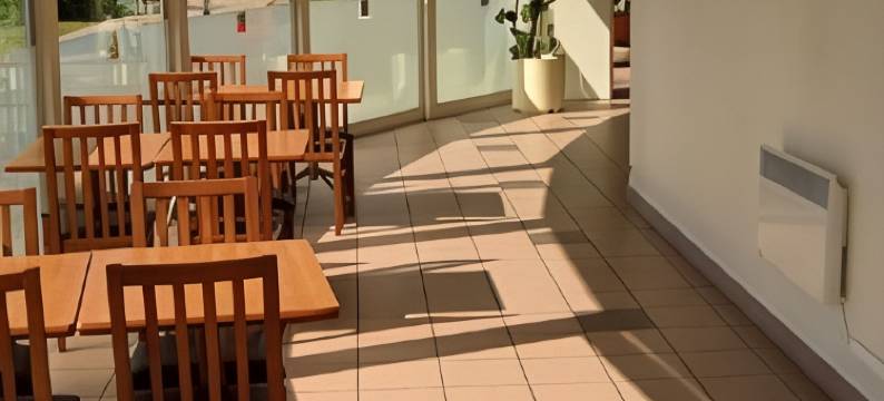 宜必思 Bourg Jasseron Teyssonge 酒店(Ibis Bourg Jasseron/Teyssonge)图片