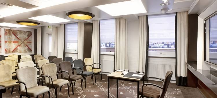 金色郁金香中心酒店(Golden Tulip Hotel Central)图片