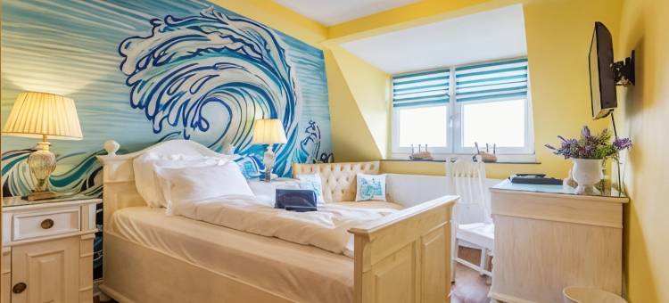 小不列颠旅馆(The Little Britain Inn Themed Hotel One of a Kind in Europe)图片