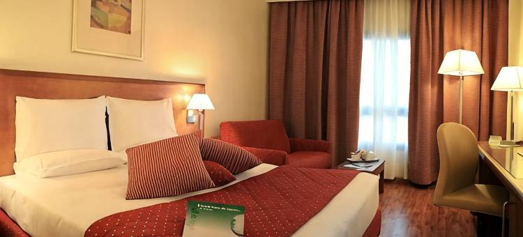 Holiday Inn 卡利亚里(Holiday Inn CAGLIARI by IHG)图片