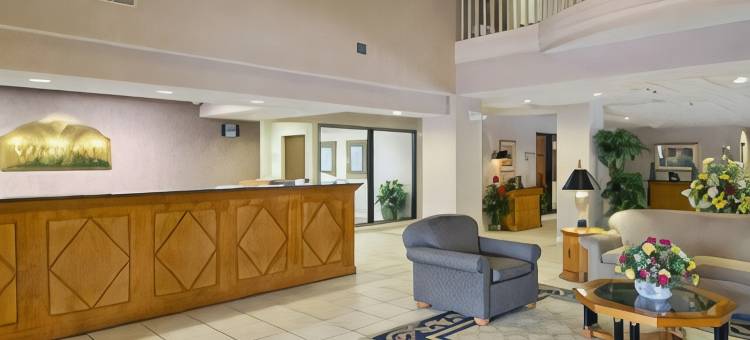 佛罗伦萨拉昆塔温德姆套房酒店(La Quinta Inn & Suites by Wyndham Florence)图片
