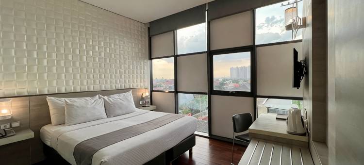 阿利马尔普瑞米尔酒店(Alimar Premier Hotel)图片
