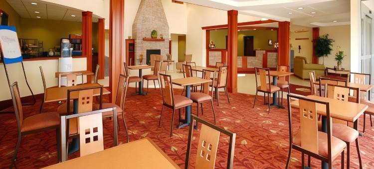舒适酒店及套房-萨拉托加斯普林斯(Comfort Inn & Suites Saratoga Springs)图片